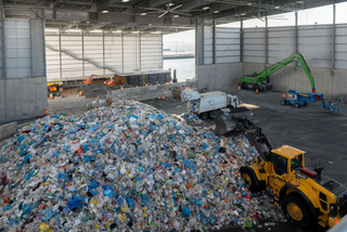 Illustration for article titled Here's What Happens To Your Beer Can After You Recycle It